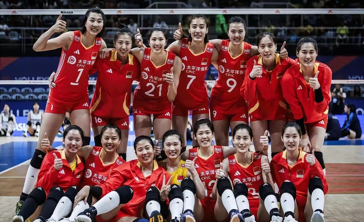 “排球世界杯：中国女排重塑辉煌，夺冠之路艰辛！”