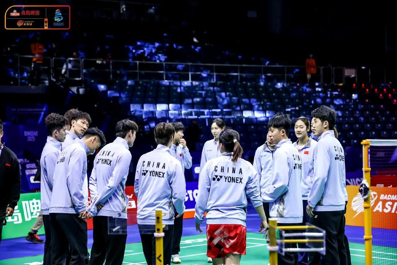 “跨界运动会：明星与运动员同台竞技！”的简单介绍