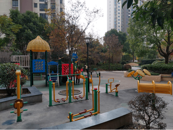 中老年健身热潮：门球场预约要抢号