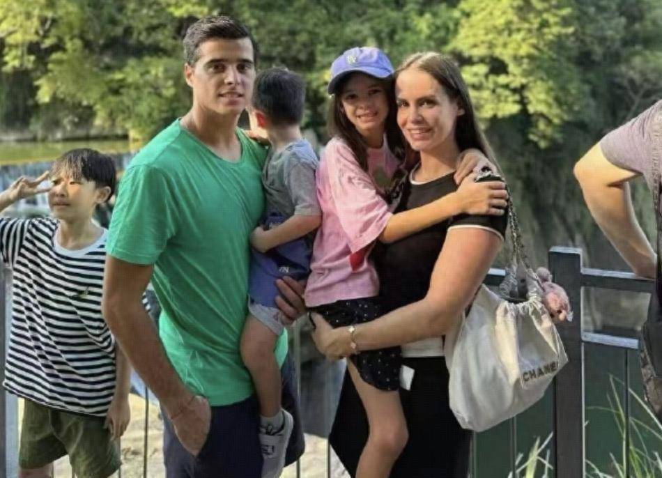 开云体育注册-外援争议事件盘点