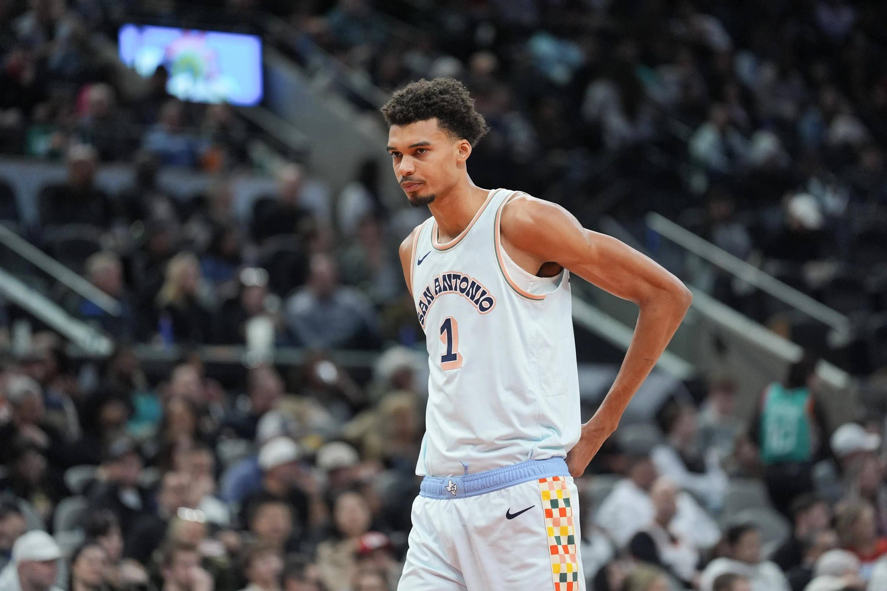 关于文班亚马首秀惊艳,马刺大胜雷霆,新秀砍30+10的信息 关于文班亚马首秀惊艳,马刺大胜雷霆,新秀砍30+10的信息